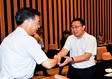 原中央政治局常委、第十三届全国政协主席，，，，，， 时任国务院副总理汪洋接见九州酷游(酷游·ku游)科技总裁薛驰